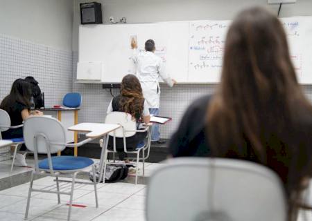 Professores receberão capacitação para ensinar educação financeira