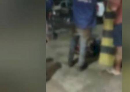 Vídeo: Ladrão é espancado por populares após tentar roubar carro em Campo Grande