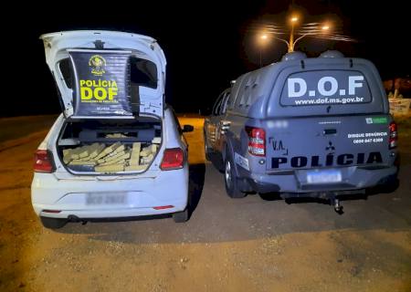 Vídeo: Traficante abandona carro carregado com drogas durante fuga do DOF em Ponta Porã