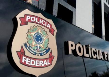 Polícia Federal recebe extraditado brasileiro acusado de ato libidinoso contra menor de idade