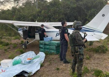 FAB intercepta avião com cocaína invadindo espaço aéreo do Brasil