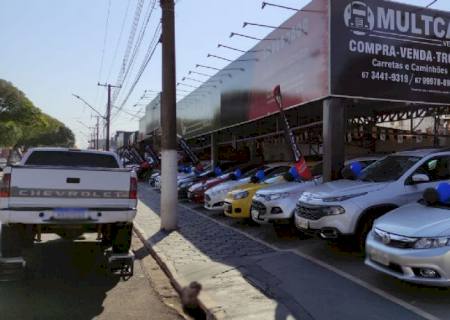 Vídeo: Fecha mês e 1ª parcela para dezembro só na Multcar Veículos em Nova Andradina