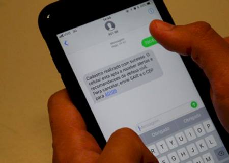 Serviço gratuito de SMS da Defesa Civil integra campanha contra incêndios; saiba como aderir