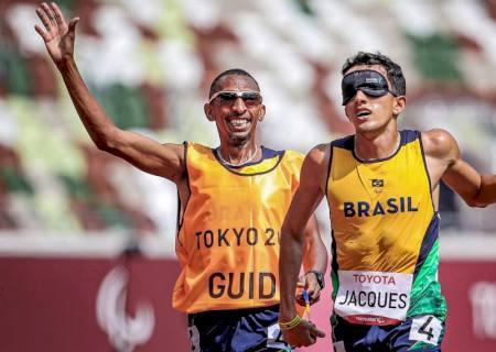 Campo-grandense Yeltsin Jacques é ouro no atletismo na Paralimpíada de Tóquio