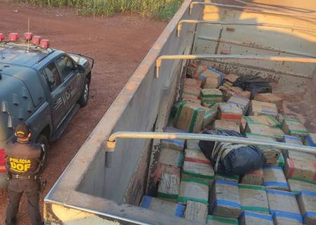 Vídeo: DOF apreende carreta com mais de 3 toneladas de maconha em Ponta Porã