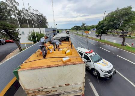 Carreta que saiu de Ponta Porã com 12 ton de maconha é apreendida em Prudente