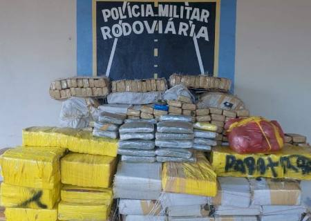 Vídeo: PMR apreende veículo abandonado com quase 1 ton de maconha na região de Maracaju