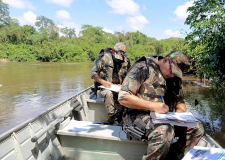 PMA de Aquidauana fiscaliza 20 embarcações, 40 pescadores e autua seis pescadores em R$ 3,6 mil