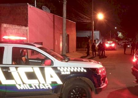 Flagrado tentando arrombar comércio, homem tenta fugir e morre em confronto com polícia