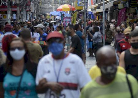 Aumento da expectativa de vida não considera efeitos da covid-19