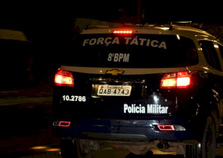 Durante abordagem, Força Tática prende traficante com drogas, balança e dinheiro