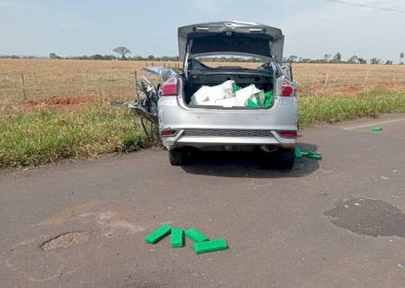 Vídeo: Carro de traficante morto em acidente na MS-295 transportava 377 kg de maconha