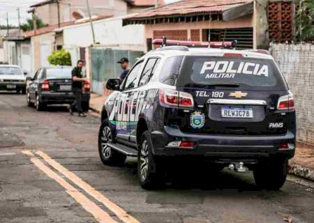 Idosa é baleada de raspão por atiradores de agiota em Campo Grande