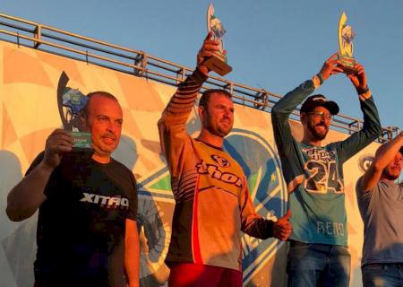 Campeões do Sul-Mato-Grossense de Motocross vão ao pódio em Maracaju