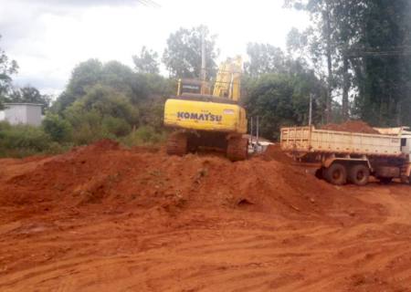 Máquinas movimentam os primeiros dias de obras na MS-357 em Ribas do Rio Pardo