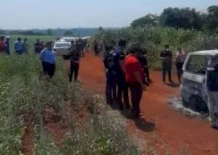 Corpo carbonizado é encontrado dentro de carro queimado na fronteira entre Paraguai e Brasil