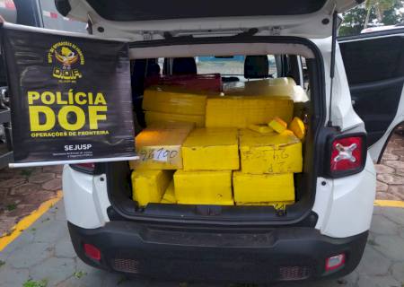 Dupla é presa com carro furtado com mais de 700 quilos de maconha na MS-289