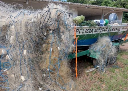 PMA de Anaurilândia fiscaliza 11 embarcações com pescadores e apreende 4 mil metros de redes de pesca