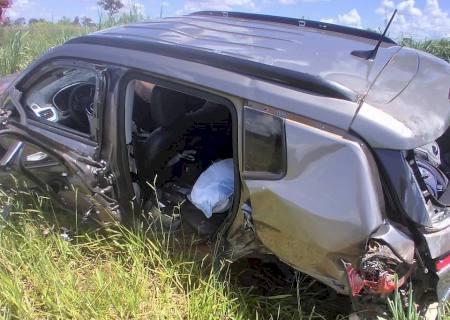 Tripla colisão deixa uma pessoa inconsciente na BR-267 em Nova Casa Verde