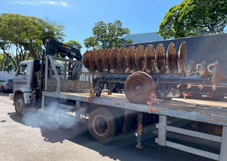 Vídeo: Empresário é indiciado por furto de grade aradora em Nova Andradina