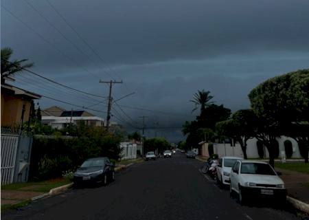 Nova Andradina e mais 32 cidades das regiões sudoeste e leste estão na rota de temporais nesta segunda-feira