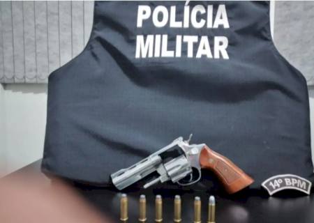 Homem é preso por porte ilegal de arma de fogo em Deodápolis