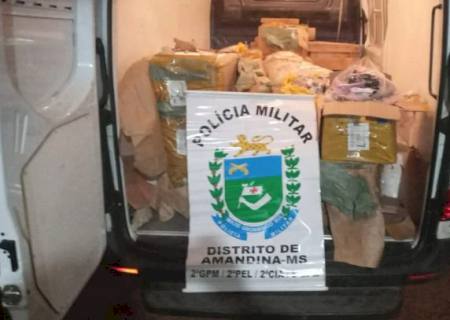 Van carregada com produtos de descaminho avaliados em R$ 300 mil é apreendida em Amandina