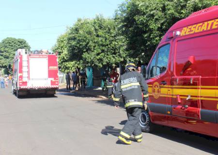 Em Nova Andradina, Corpo de Bombeiros Militar controla fogo em edícula