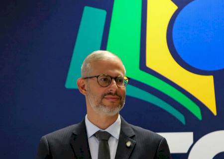 Brasil poderá ter ''maior banco de dados sobre ensino'', diz ministro