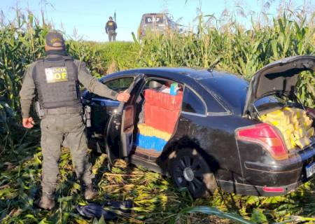 Vídeo: DOF apreende mais de 1 ton de droga em comboio de contrabando e descaminho