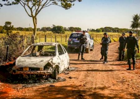 Corpo de professora é encontrado carbonizado dentro de carro em estrada vicinal na Capital