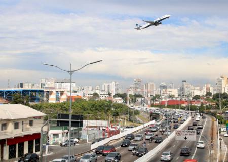 Demanda por voos domésticos tem queda de 2,5% no Brasil em maio