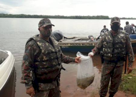 PMA do Parque Estadual das Várzeas do Rio Ivinhema participa de soltura de mais de 15 mil alevinos no rio Paraná