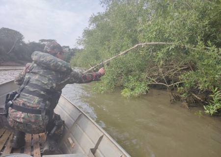 PMA de Campo Grande e Miranda fiscalizam 46 embarcações e 131 pescadores no rio Miranda