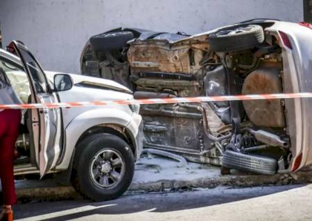 Acidente com veículo oficial dos bombeiros é registrado em Campo Grande