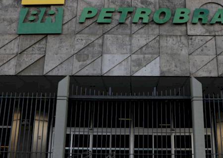 Conselho da Petrobras aprova diretriz para preço de combustíveis