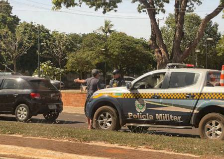 Após colisão entre veículos, condutor é preso suspeito de embriaguez em Nova Andradina