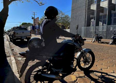 Instituições de trânsito debatem novas resoluções do Contran para mototaxistas e entregadores