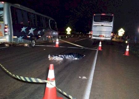 Adolescente morre atropelado por ônibus na BR-163