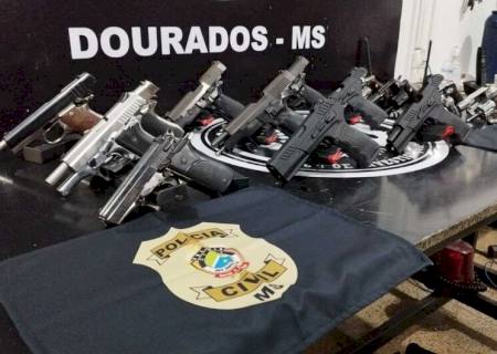 Policiais disfarçados estouram ''QG'' onde PCC guardava armas para enviar ao presídio