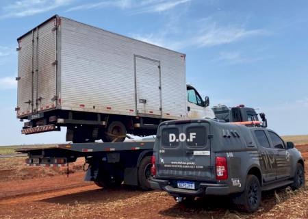 Caminhão furtado em Campo Grande é recuperado pelo DOF na região de fronteira