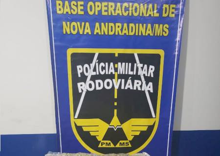 Mulher é presa pela Polícia Militar Rodoviária em Nova Casa Verde com pacotes de skunk