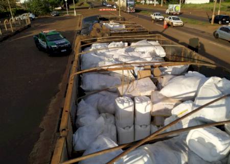 Polícia Ambiental autua em R$ 2 milhões paranaense preso com 17 ton de agrotóxicos contrabandeados