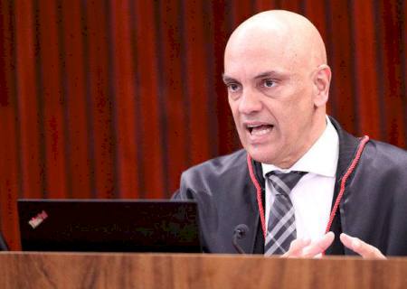 Moraes determina ''desobstrução'' de rodovias por caminhoneiros e ameaça prender diretor da PRF