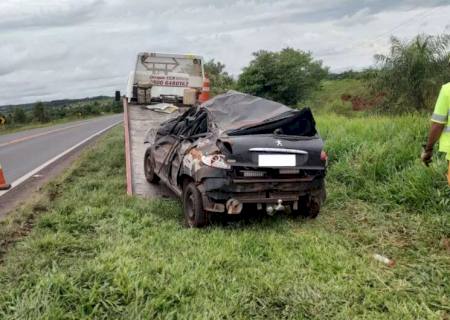 Homem capota carro e fica preso nas ferragens por dias em Naviraí