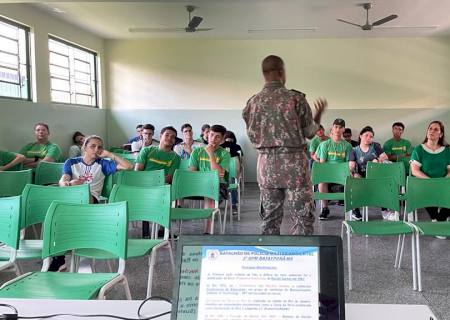 Polícia Ambiental realiza Educação Ambiental para 80 alunos de escola estadual de Nova Andradina