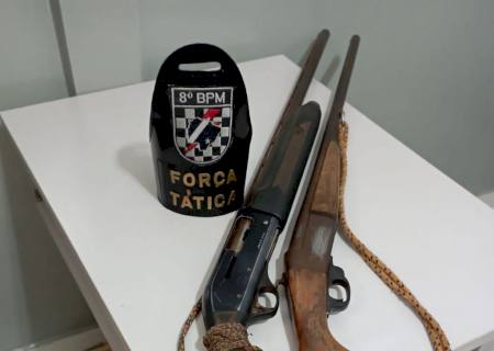 Força Tática apreende duas espingardas e prende um homem por porte de armas em Angélica