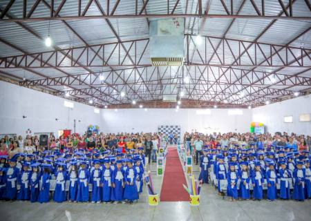Em Batayporã, Rede Municipal celebra formatura de 160 estudantes da Educação Infantil