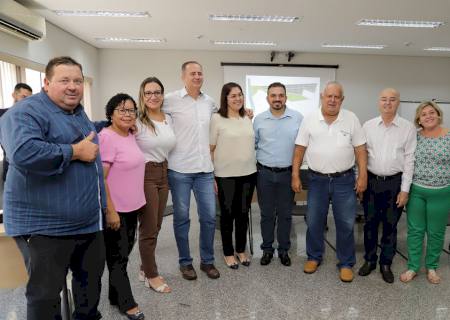 Dinheiro devolvido pela Câmara a Prefeitura ajuda na compra de terreno para construção de casas populares