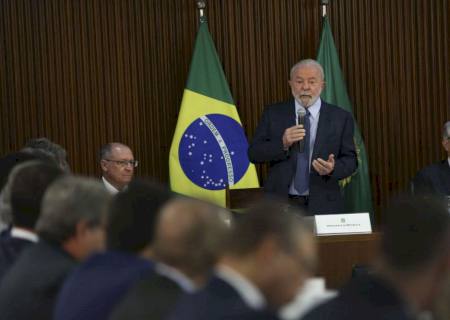 Perdas com ICMS: ''Vamos ter que discutir'', diz Lula a governadores